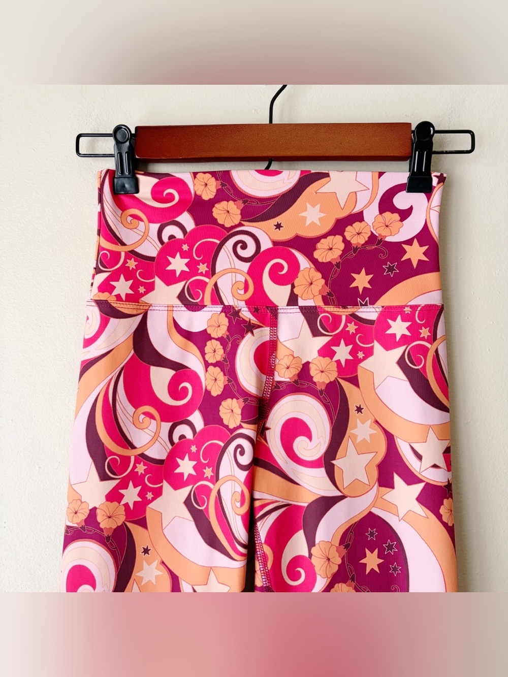 Beach Riot Sport | Piper Leggings Starlight Swirl 70s Floral Orange Pink Small - Picture 4 of 7